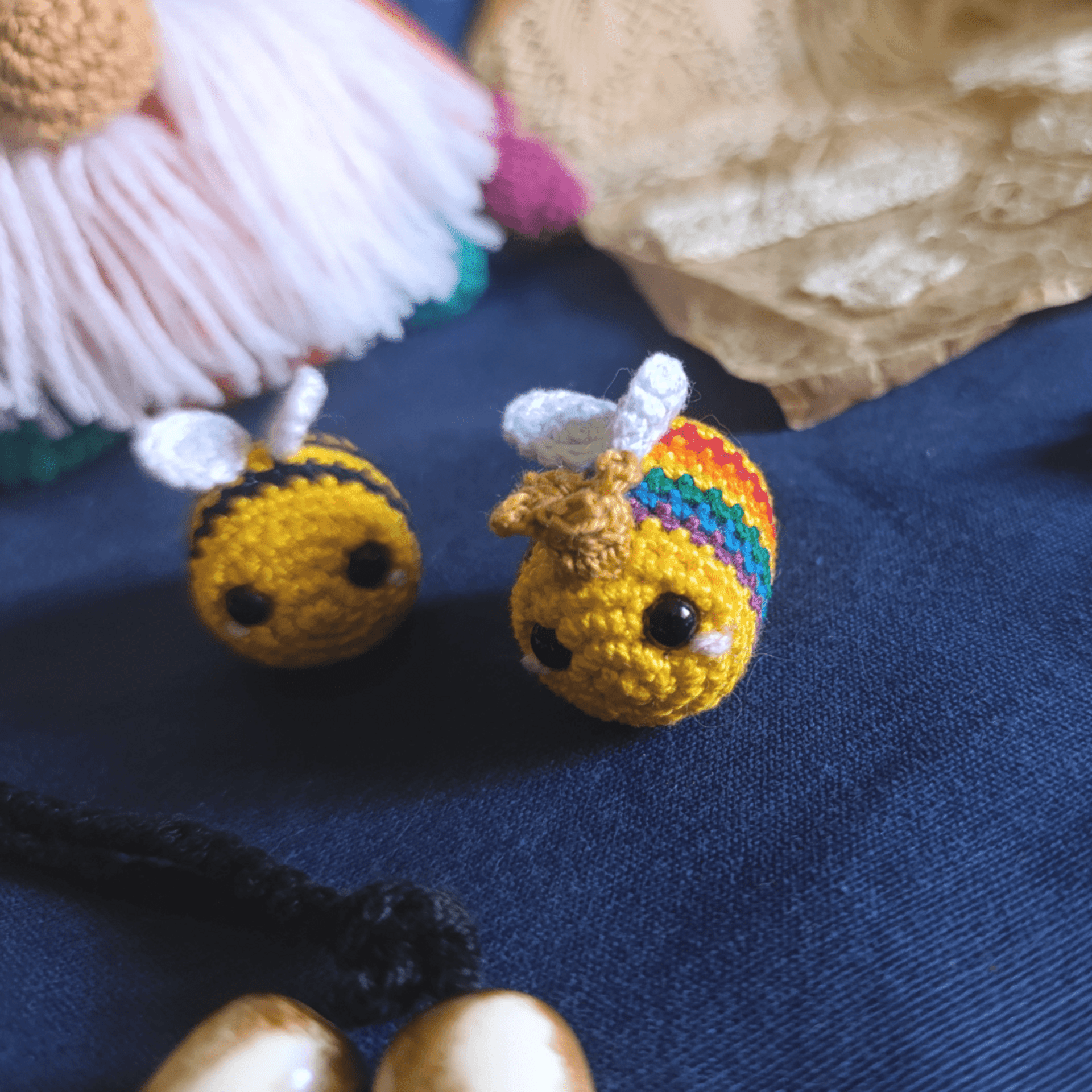Llavero de abeja - 2